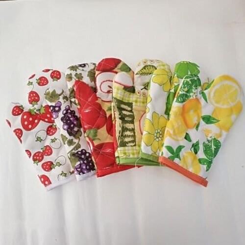 1Pcs Microwave Oven Glove Mitten Cotton Insulated Baking Heat Resistant Gloves Oven Mitts Terylene Non-slip Cute Kitchen Tool