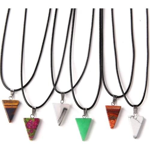 Reiki Triangle Stone Beads Pendant Necklace Men Black Leather Rope Chain Choker Natural Howlite Gray Aagt Charm Necklace Vintage