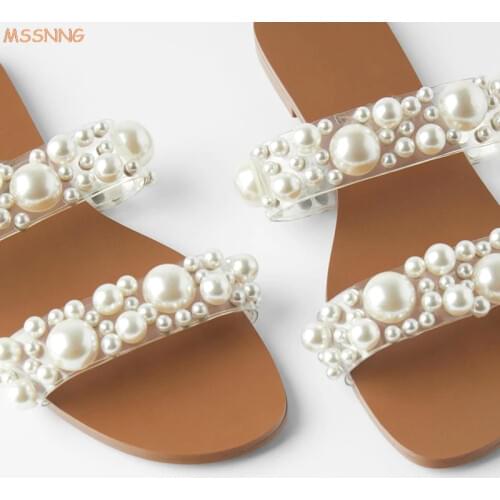 2021 Summer New Pearl String Bead Slippers Womens Flat Sandals Beach Shoes Casual Slippers Female Womens pearl Shoes