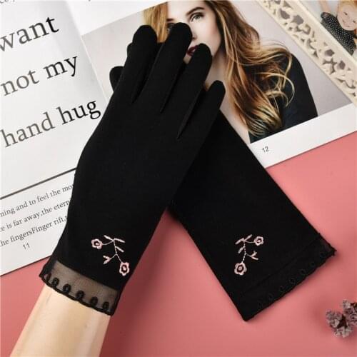 Summer Women Cotton Sexy Lace Sun Protection Touch Screen Thin Breathable Non-Slip Sunscreen Cycling Drive Embroidery Gloves