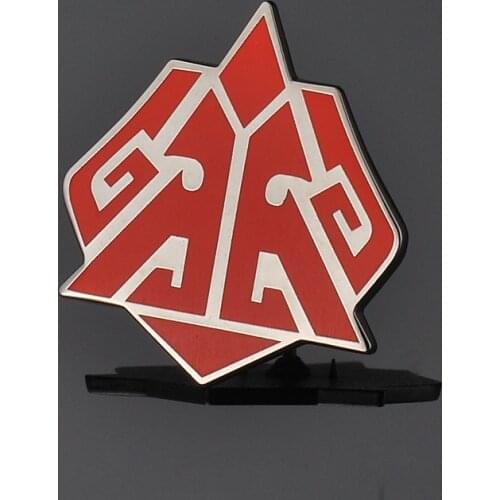 Custom metal lapel pin new style electroplating paint badges