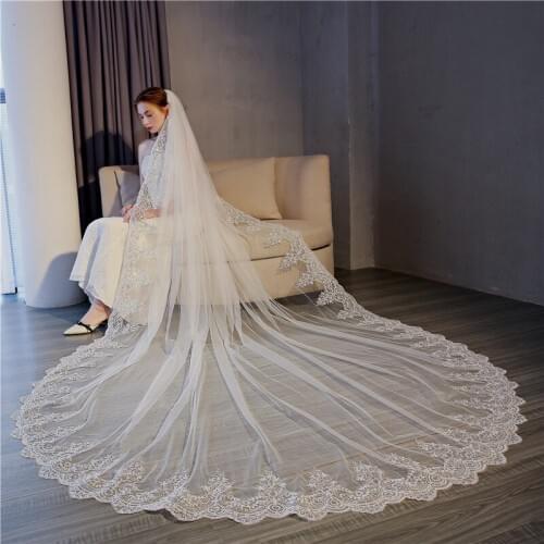 Long Bridal Veils Wedding Lace Veils Women Velos De Novia 3 Meters Appliqued Lace Edge Wedding Veils With Comb Church Veils
