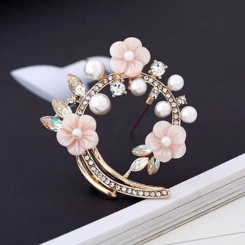 Flower Plant Brooch brooch pearl pins plant Fashion For women Venetian pearl Crystal Fashion Beautiful Jewelry Modern Girl Gift