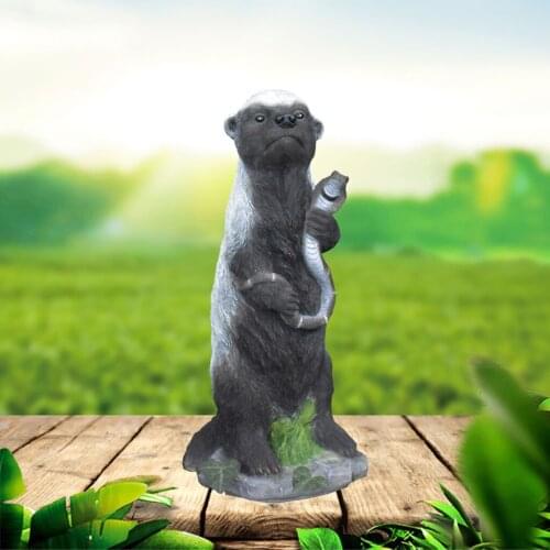 Free Standing Honey Badger Statue Home Shelf Abstract Art Figures Garden Yard Patio Animal Ratel Sculpture Decoration Gift