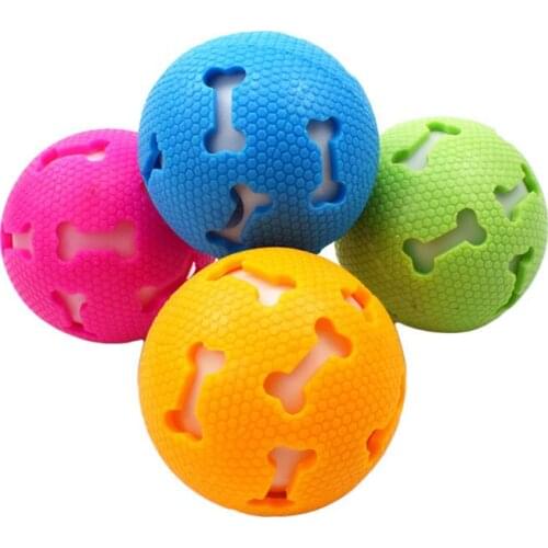 Fashion Natural Rubber Ball Pet Toy 3 Style Cute Hollow Footprint Training Elastic Durable Chew Play Ball Toy for Dog and Cat