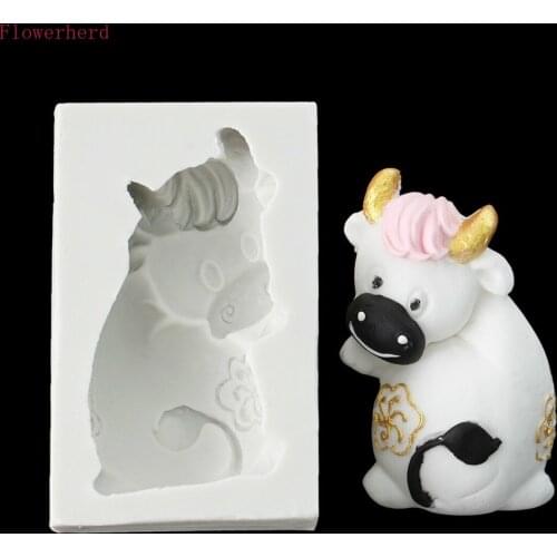 Cattle Mold Calf Line Chocolate Mold Fondant Cake Silicone Mold Cake Decorating Candle Mold Plaster Mold Pastry Tools Soap Mold