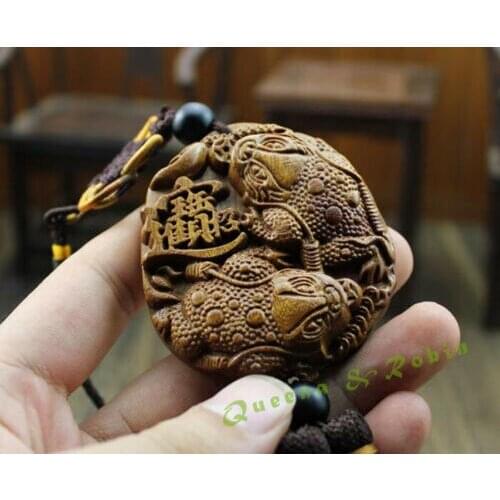 Wood Carving Chinese Feng Shui Wealth Coin Gold Frog Car Pendant Amulet Craft