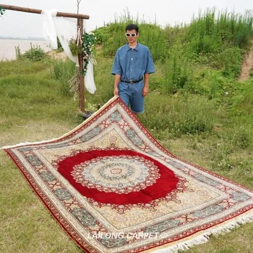 6'x9' Luxury Royal Silk Carpet High Quality Hand Made Red Iranian Carpet (LH13A)