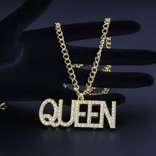Fashion Female Letter Queen King Pendant Necklaces Women Hip Hop Jewelry 2019 Hot Selling Long Chain Gold Necklace Ladies Gifts