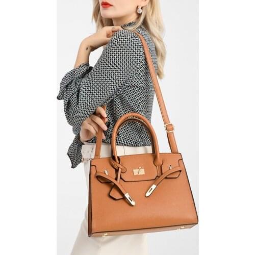 自由与荣耀 Women's Brand Bags