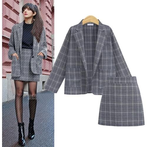 Set female 2019 summer new casual fashion wild lattice West decoration body hip skirt temperament womens two-piece suit