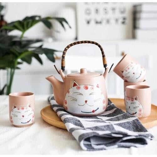 Set of Pink Ceramic Tea Pot Cute Cat Tea Cup Water Cup Maneki Neko Design Porcelain Kettle Teaware Set (4 cups+1 teapot)