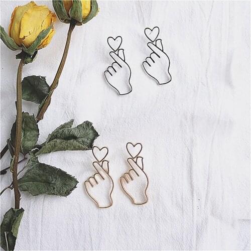 Simple Design Gold Color Hollow Hand Stud Earrings For Women New Brand Fashion Ear Cuff Piercing Heart Gesture Earring Gift A196