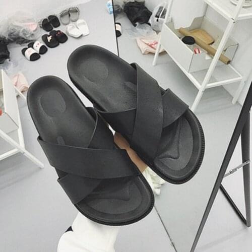 2020 summer new wild open toe cross belt beach slippers fashion flat non-slip female slippers