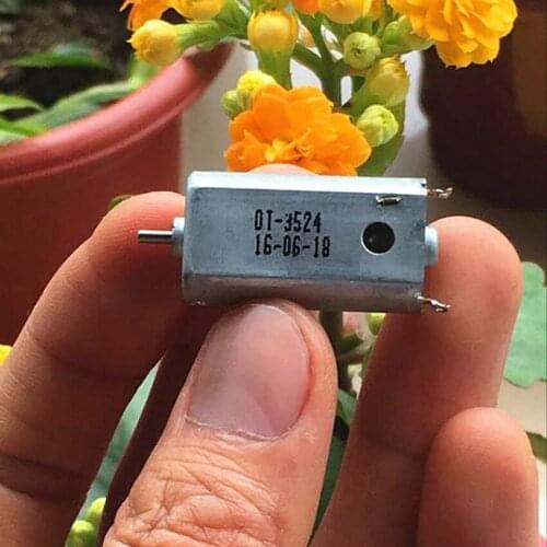 High Speed Carbon Brush 050 Micro Motor DC 1.5-3.7V 0.55-0.7A 9500-25000RPM Strong Magnetic Electric Machiney DIY Airplane Model
