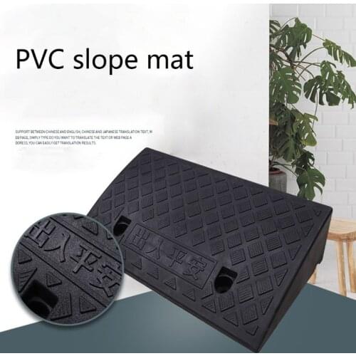 Car Access Ramp Triangle Pad Speed Reducer Durable Threshold for Automobile Motorcycle Heavy Wheelchair Duty Rubber