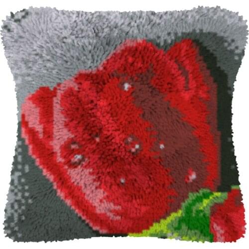 Red Rose Pillow Case Canvas Acrylic Yarn Latched Hook Pillow Kits Crochet Cushion Cover Latch Hook Cushion