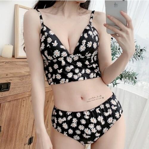 Wriufred No rims sexy lingerie ladies big breasts thin section to receive the milk bra set adjustment type small daisy underwear