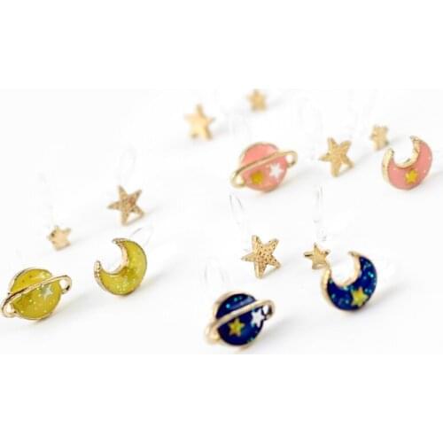 2019 New Fashion Girls Small Sweet Blue Pink Yellow Star Moon Clips Earrings Jewelry Accessory Gift Do Need Ear Piercing