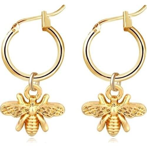 2021 Wholesale Cute Little Bee Pendant Earrings Female Insect Bee Earrings and Glamour Ladies Fashion Accessories