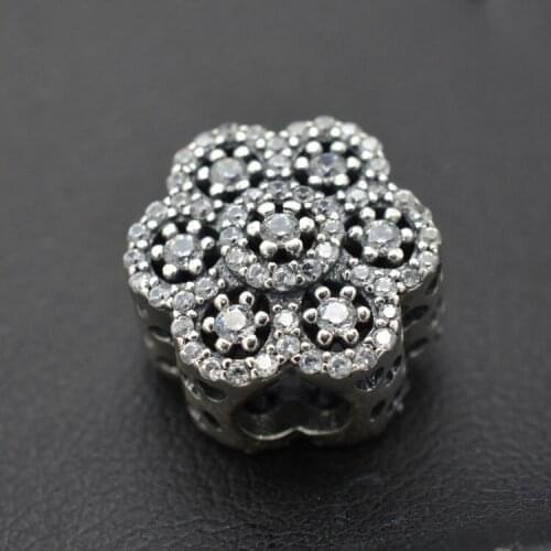 White Zircon Crystal Flower Snowflake Beads Silver Beaded Bracelet Accessories Are The Favorite Of Fashionable Women
