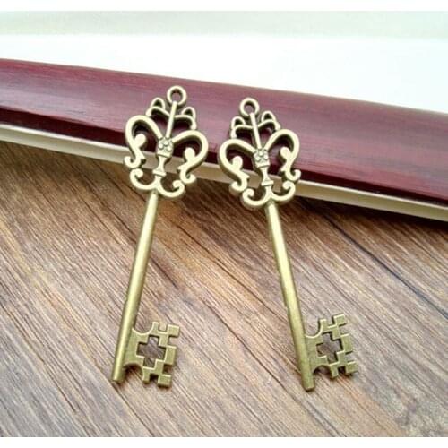 Gringotts Bank Key Necklace Wizarding World Cosplay Gifts Halloween Accessories Collectible Wholesale