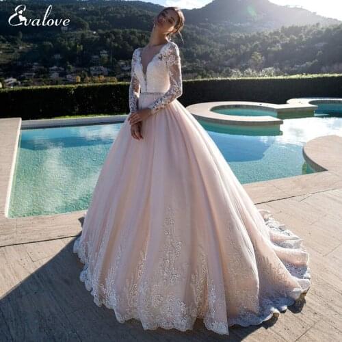 EVALOVE Gorgeous Appliques Sashes Beaded Bride A-Line Wedding Dress Romantic Scoop Neck Backless Long Sleeve Vintage Bridal Gown