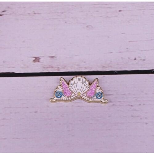 Mermaid Crown Enamel Pin Pastel Shell Brooch Beautiful Gift For Girls Unicorn Party Favor