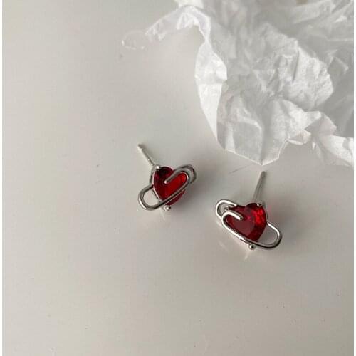 Origin Summer Romantic Red Color CZ Stone Love Heart Earrings for Women Girl Metal Paperclip Rhinestones Stud Earrings Oorbellen