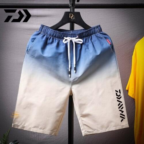 Daiwa Mens Casual Shorts 2021 Summer New Fashion Beach Pants Outdoor Fishing Hiking Shorts Colorblock Shorts