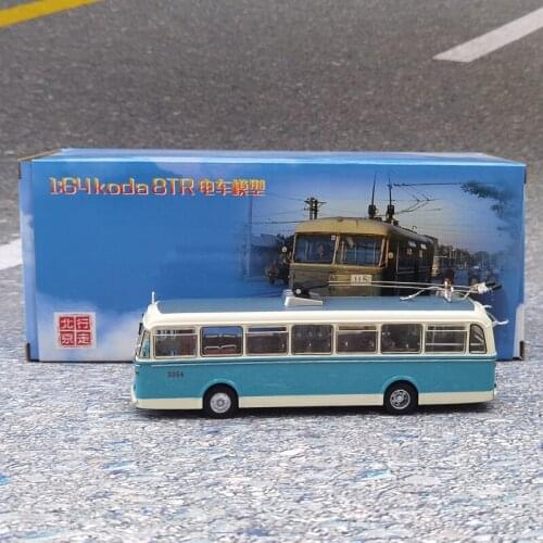 Diecast 1:64 Skoda 8TR 115 Trolleybus Beijing Bus Model Metal Static Collection Souvenir Ornaments Toys Display Gifts Show