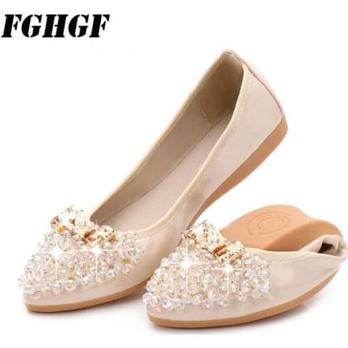 Luxury Design Women Crystal Shoes Pointed Toe Transparent Patchwork Flats Fashion Sweet Love Shape Ballet Shoes Woman