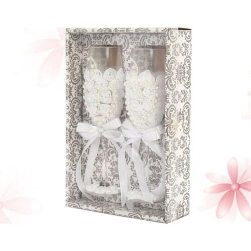 1 Pair of Bridal and Groom Champagne Flutes Elegant Flower Imitation Pearl Decor Drinking Glasses