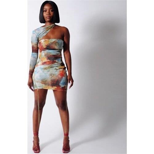 2021 New Arrival Print One Shoulder Dress Long Sleeve Multi Color Sexy Vestidos Lady Night Party Birthday Skinny Clothes