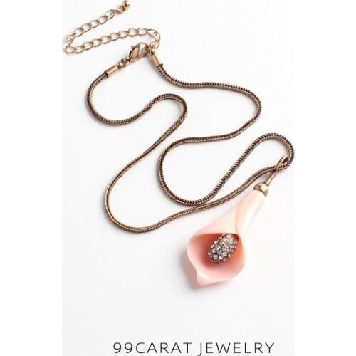 Nine nine carat European and American sweet pink lily pendant retro made old short necklace (QW