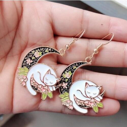 Moon Cat Theme Earrings Women Earring Japanese Anime Moon Cat Shaped Ear Drop Pendant Dripping Oil Teardrop Accessories
