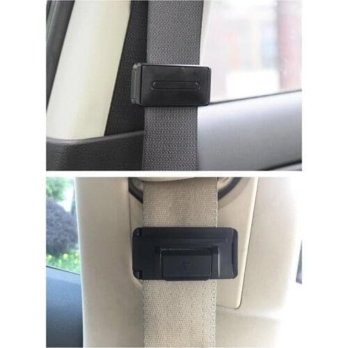2Pcs Universal Car Safety Belt Clip For Chevrolet cruze captiva lacetti kobalt lova opel astra h g j Mitsubishi outlander