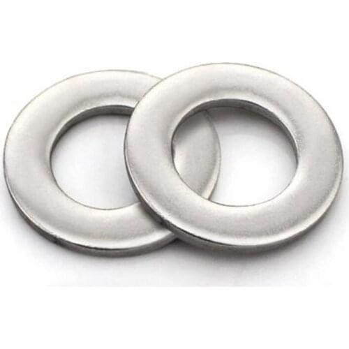 M22/24/27/30 DIN125/DIN126/ISO7089/ISO7090 Flat Plain Round Washer Flat Gasket Sealing Ring for Bolt Screw Spacer 304 Steel