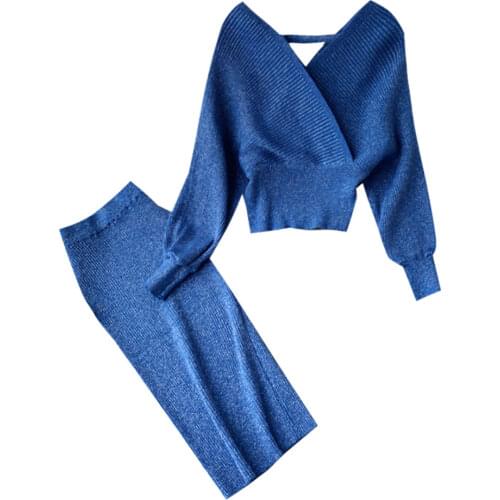 Womens high waist bright silk knit bag hip skirt two-piece fashion V-neck sweater bat sleeve two-piece Womens Sets GD123