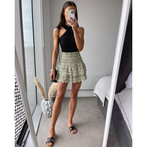 Spring and autumn 2021 new ladies crossover design pullover strapless solid color base knitted top