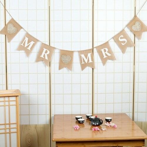 2PCS Pull Flag Ceiling Decoration Party Supplies Linen Outdoor Wedding Mr Mrs Burlap Swallowtail Flag Photo Props