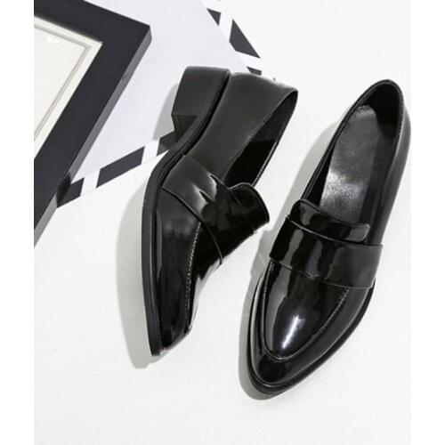 Stylish japanned leather flats loafers women shoes cozy slip on pointed toe scarpe joker brief business ladies sewing work shoes