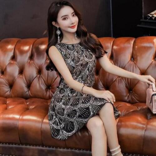 Fashion Sexy Backless A-line Geometric Sleeveless Embroidery Knee-length Tank O-neck Sequin Summer Dress Women Party Dresses 988