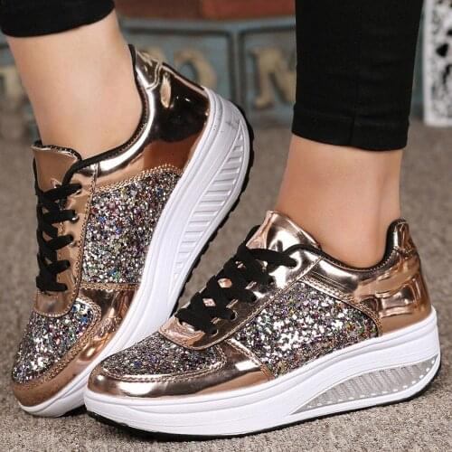 2020Womens Sneakers Casual Ladies WedgesSneakers Sequins Shake Shoes Fashion Walking Girls Sport Womens Soft Shoes 35-42