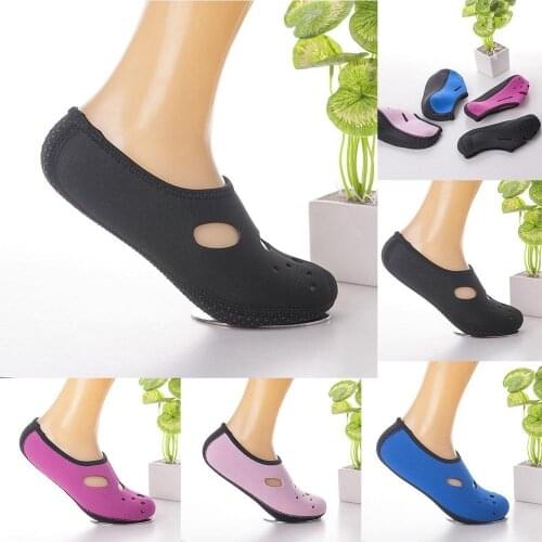1Pair（2pcs）Women Men Water Shoes Aqua Sock Yoga Exercise Pool Beach Dance Swim Slip On Surf Swimming Equipment Water Sports Hot