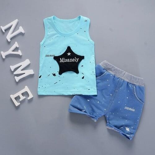 The boy vest shorts suit in summer Fashion cute denim pants suit Vest plus shorts suit Children pentagram pattern of clothes