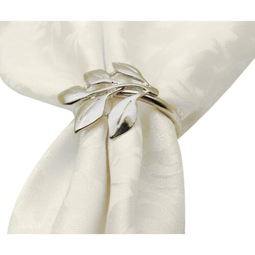 Practical and durable Napkin buttons Napkin Rings Maple Leaf Dinner Table Napkin Holders For Parties Banquet Decoration