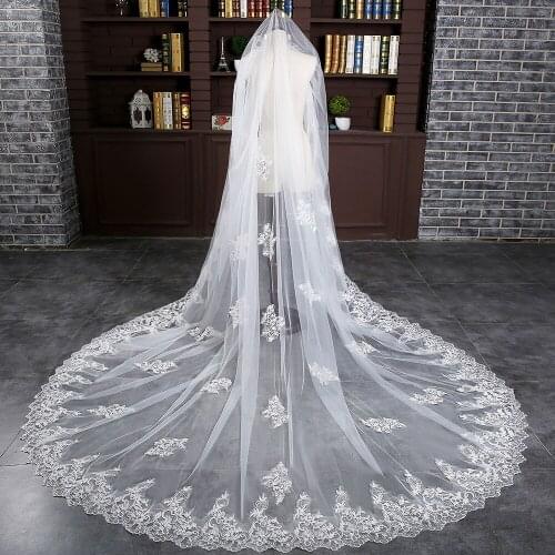 Women Ivory One Layer Wedding Bridal Chapel Veil 3m with Comb Applique Lace Edge Long Veil Bride Accessory Elegant Soft Tulle