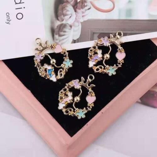 Creative Hollow Bunny Wreath Drip Oil Alloy Ladies Jewelry Accessories DIY Handmade Necklace Bracelet Pendant Material Wholesale