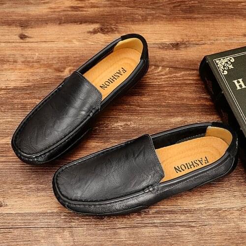 Mens Comfortable Casual Shoes Split Leather Loafers Moccasins Slip on Flat Shoes Plus Size Breathable Driving Shoes Peas Shoes
